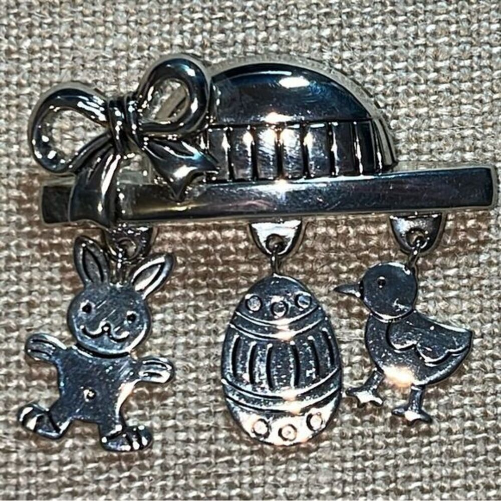 Vintage Easter Hat w/ Bunny Egg Chick Brooch Pin Pendant Brooch BEST Silver-tone